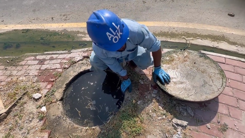 Drain Complaint 277, Cleaning Of Two Blocked Manholes, Jetting Manhole