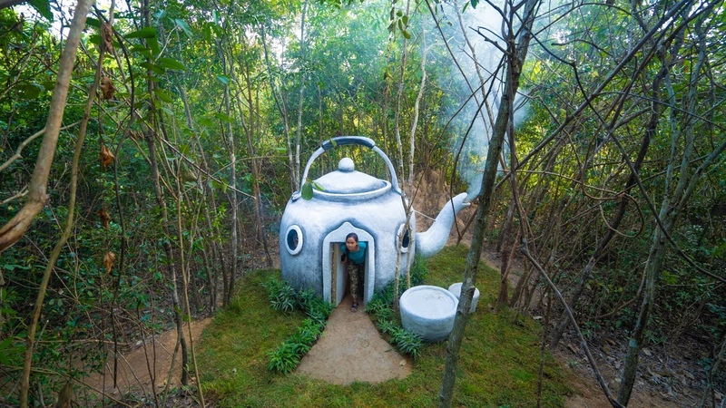 Girl Bushcrafts Skills, Build The Incredible Strange House To Live Off The