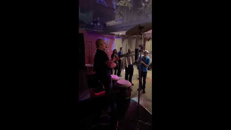 Live: Club Restaurant