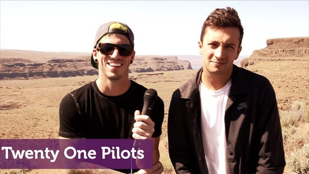Twenty One Pilots do the Hamster Dance Sasquatch