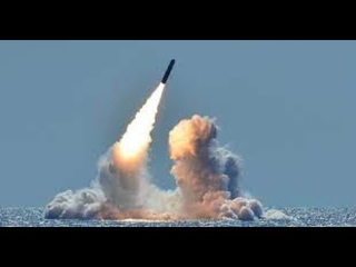 Ataque nuclear: senador americano quer usar armas atmicas contra a Rssia. #shorts