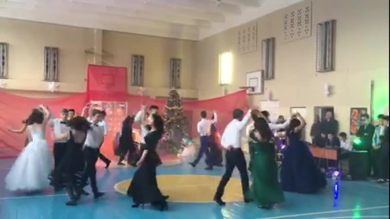 Вальс на новогоднем зимнем
