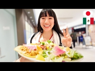 Ninja Japonesa come tacos mexicanos por primera vez! su sueo es ir a Latinoamerica YURIE