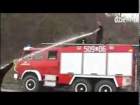 Ś MIGUS DYNGUS WET GIRLS WET PARTY CHECK IT