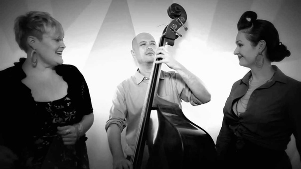 presents : Double Bass, Double Voice performing Ribbon in the