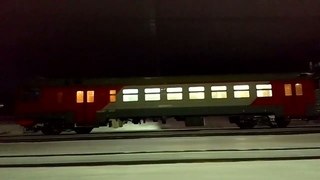 ЭД9М-0047. Пустой салон. Рабочий поезд идёт в Свирь на рассвете. Петрозаводск. Голиковка.