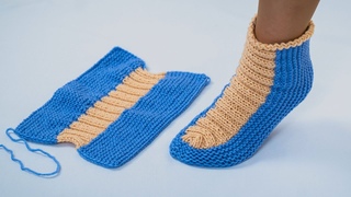 One-swatched simple knitted socks easy!