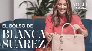 Qué lleva en su bolso Blanca Suárez | Vogue España