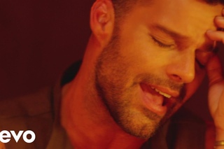 Ricky Martin - Perdóname (Official Video) | VEVOMUSIC