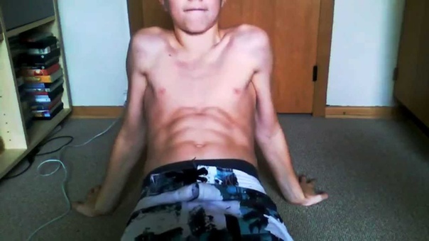 13 YEAR OLD BOY WITH SIXPACK