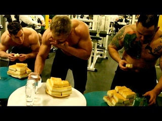 German Cheesecake Eating Contest (18lbs | 8kg of Cake)