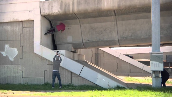 Seth Kimbrough, Corey Martinez Dans Comp Roll Call DVD