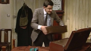 How To Pack Efficiently With Bean... | Mr Bean Live Action | Funny Clips | Mr Bean