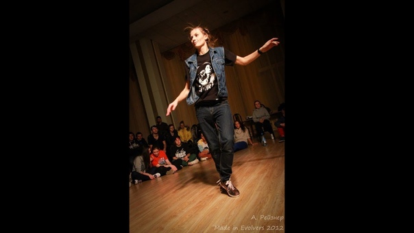 Juliya JUJU Evolver Crew House