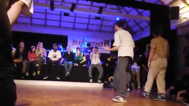 Queen Kings of Style 17 Halbfinale: Daria Bboy Lackistrike vs Joel Evgania vs Dr. ill