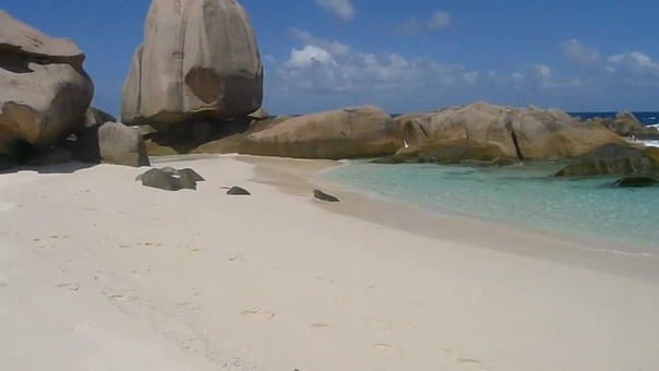 Swimming Pool Anse Marron La Digue,