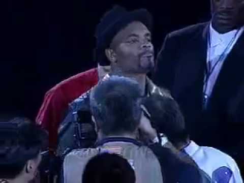 Anderson Silva dances like Michael