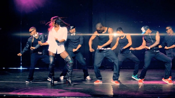 Alex Gaudino ft. Kelly Rowland What A