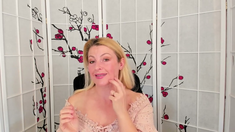 Améliorer lovale du visage: Exercices à faire tous les