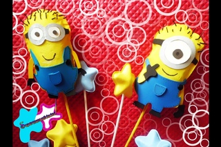 Personajes de pelcula en papel crep  y pequeo centro de mesa SUPERMANUALIDADES
