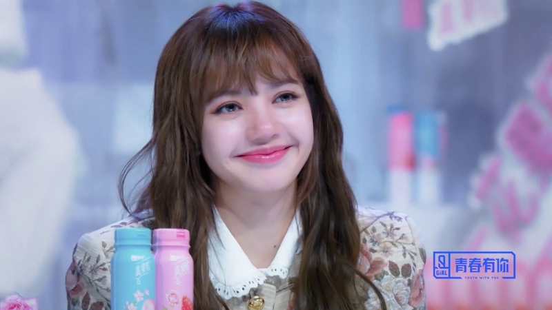 Youth With You 青春有你2 Clip: Yenniss Love expression moved Lisa to tears